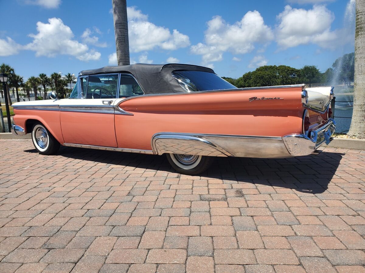 1959 Ford Galaxie Sunliner Convertible Beautiful !! Low Millage - photo 2