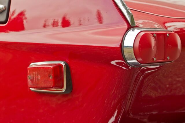 1971 Volvo 1800 E - photo 10