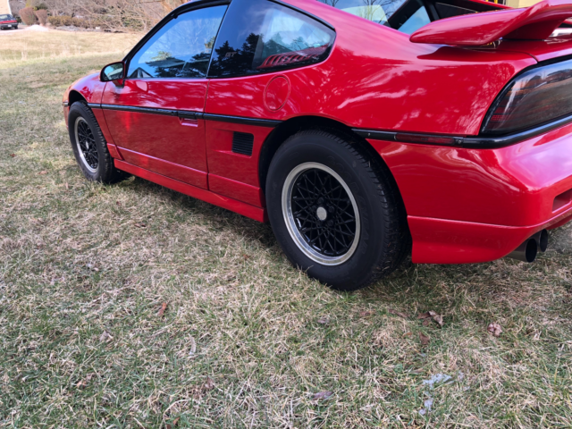1988 Pontiac Fiero GT - photo 4