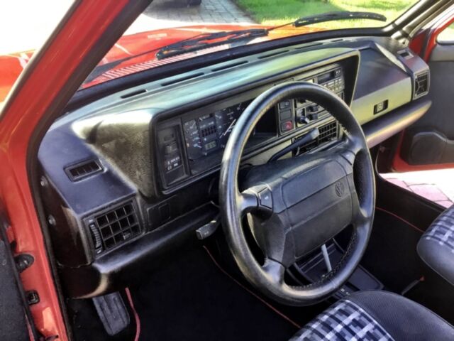 1991 Volkswagen Cabrio - photo 6
