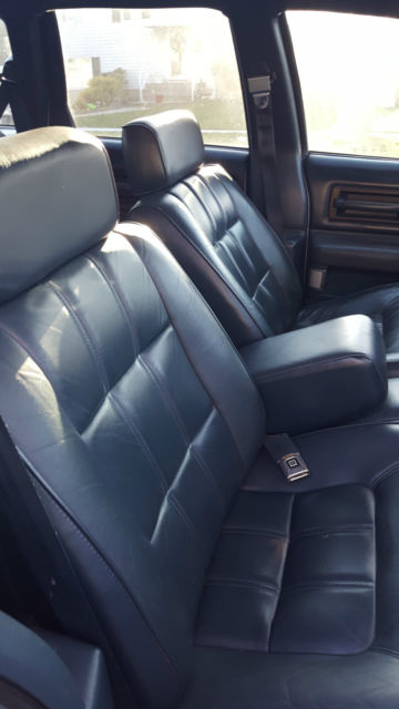 1992 Oldsmobile Custom Cruiser - photo 12