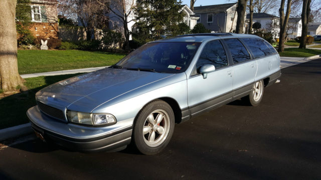 1992 Oldsmobile Custom Cruiser - photo 2