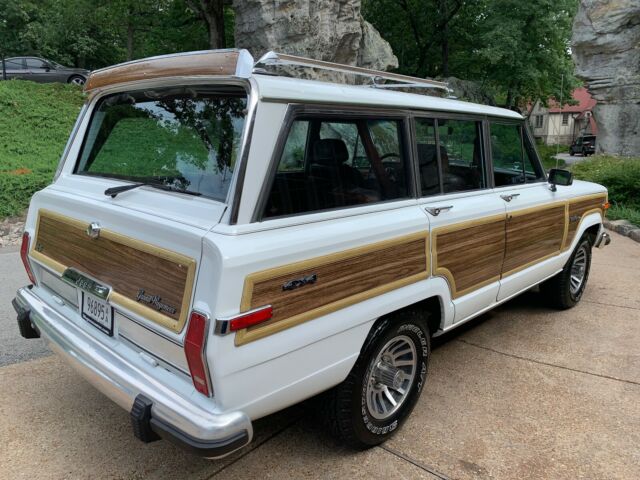1989 Jeep Wagoneer - photo 13