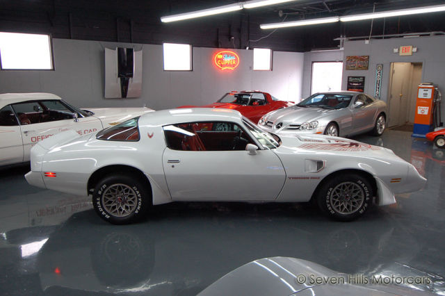 1981 Pontiac Trans Am 4-Speed - photo 3
