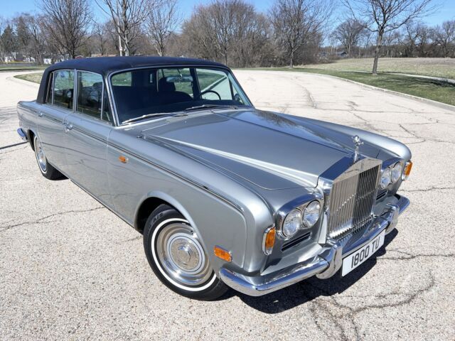 Excellent condition LWB sedan in quintessential Rolls-Royce colours. Gorgeous! 1971 Rolls-Royce Long Wheel Base ("LWB") ("LWB")