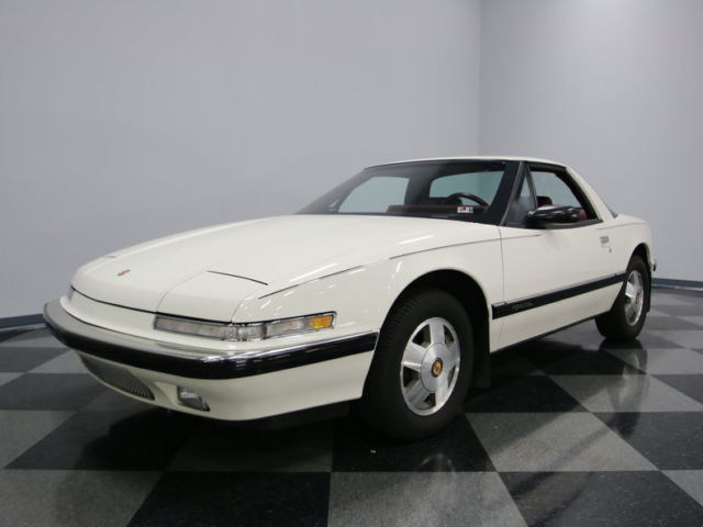 EXCELLENT CONDITION, ONLY 21K ORIGINAL MILES, DURABLE 3.8L MOTOR, GREAT FIND! 1988 Buick Reatta Base Coupe 2-Door