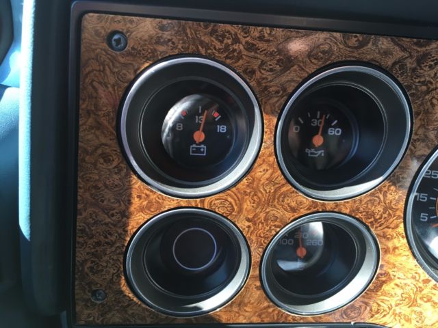 1989 GMC Suburban SLE - photo 10