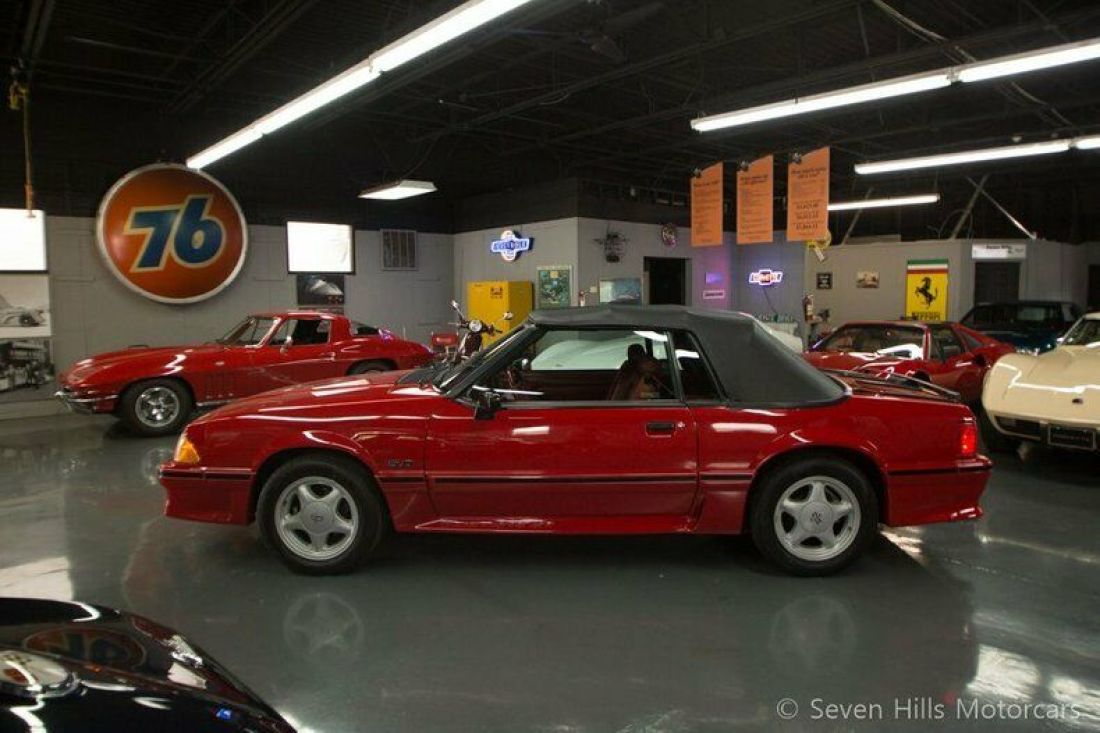 1992 Ford Mustang GT Convertible - photo 11