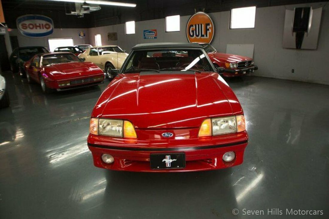 1992 Ford Mustang GT Convertible - photo 4