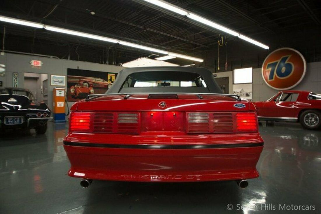 1992 Ford Mustang GT Convertible - photo 9