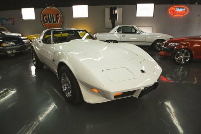 1976 Chevrolet Corvette Only 50,625 Miles - photo 4