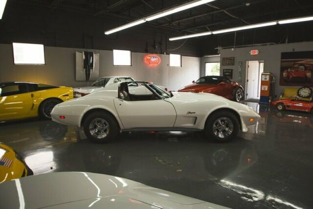 1976 Chevrolet Corvette Only 50,625 Miles - photo 5