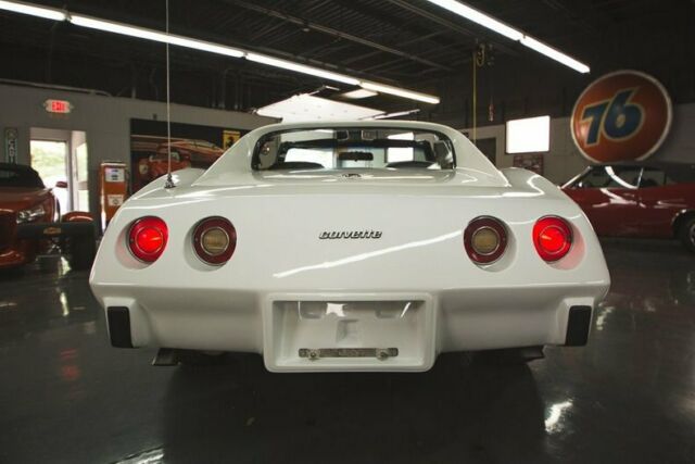 1976 Chevrolet Corvette Only 50,625 Miles - photo 8