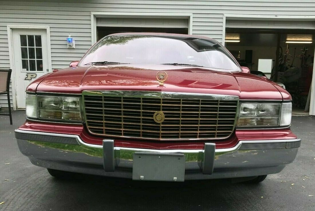 1994 Cadillac Fleetwood Gold package - photo 3
