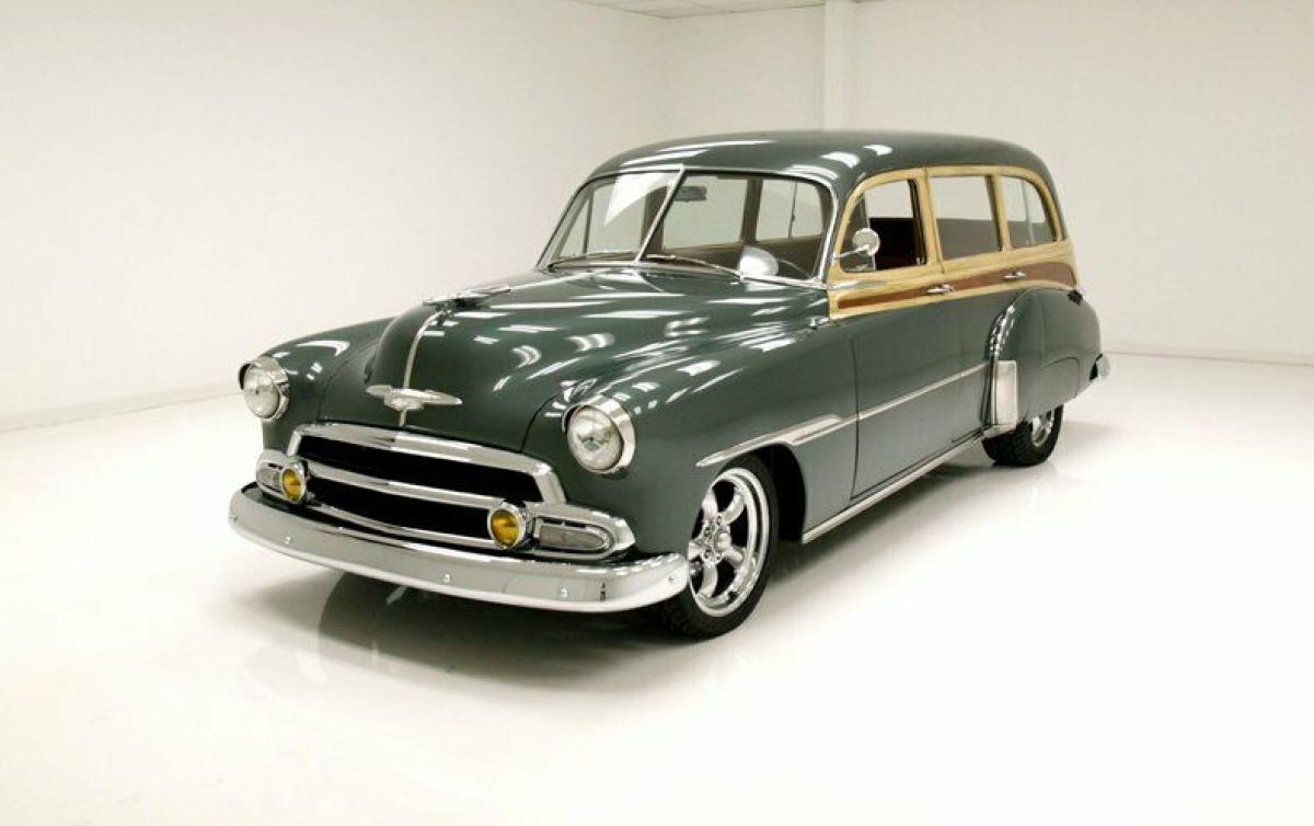 Excellent Condition/350ci ZZ3 V8/700R4 Trans/“Tin Woody”/New Leather Interior 1951 Chevrolet Fleetline Wagon