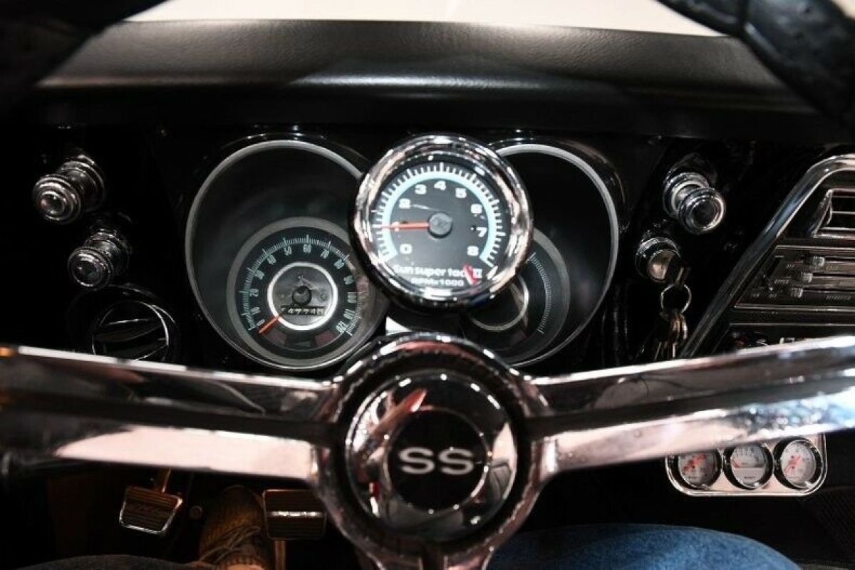 1967 Chevrolet Camaro RS - photo 2