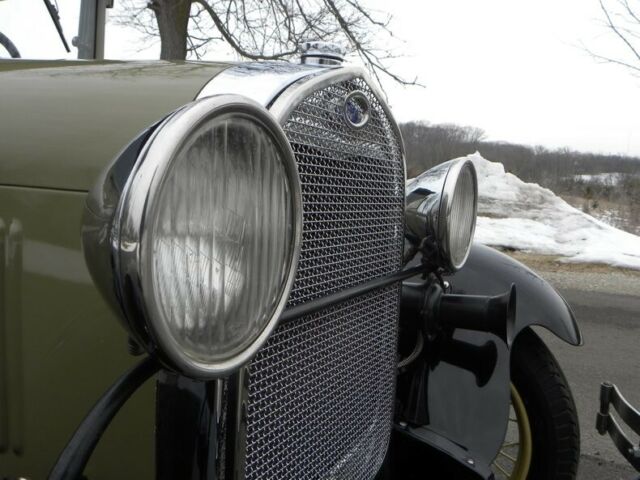 1928 Ford Model A Tudor - photo 11