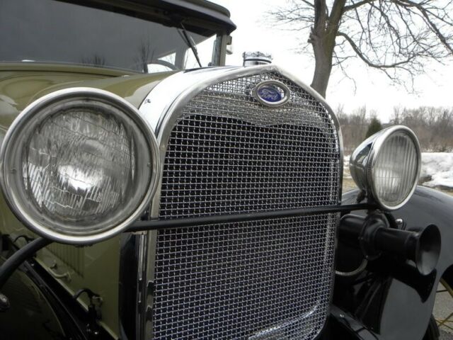 1928 Ford Model A Tudor - photo 12