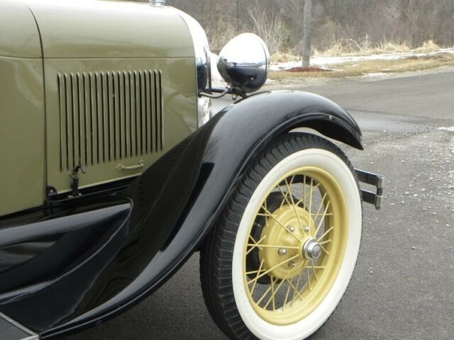 1928 Ford Model A Tudor - photo 7