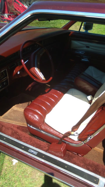 1977 Lincoln Town Car 2-Door Coupe - photo 10