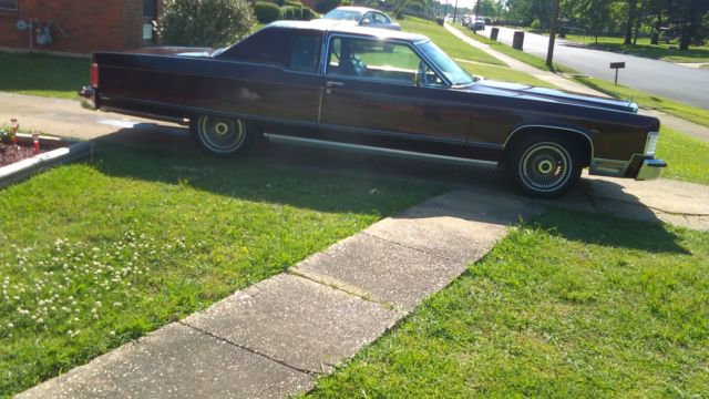 1977 Lincoln Town Car 2-Door Coupe - photo 4