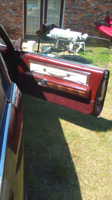 1977 Lincoln Town Car 2-Door Coupe - photo 8