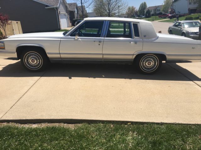 1992 Cadillac Brougham