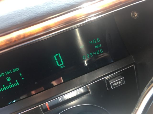 1992 Cadillac Brougham - photo 12