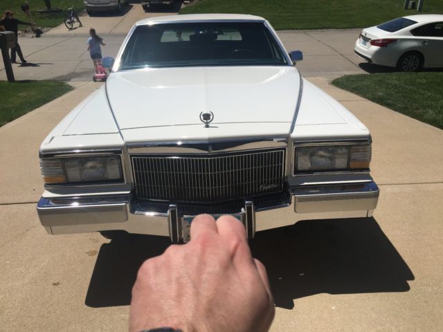 1992 Cadillac Brougham - photo 9