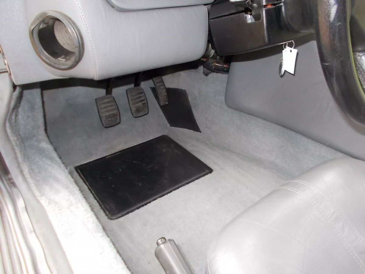 1981 DeLorean DMC-12 - photo 6