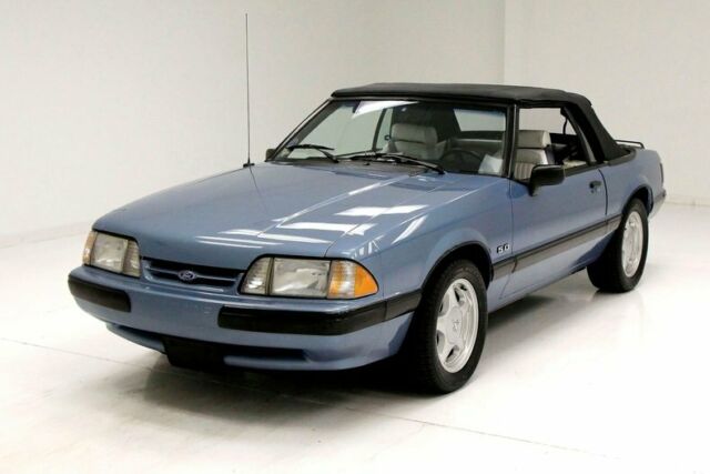 Excellent Paint Pristine White Interior Seats 5.0 Liter Excellent Condition 1990 Ford Mustang LX Convertible