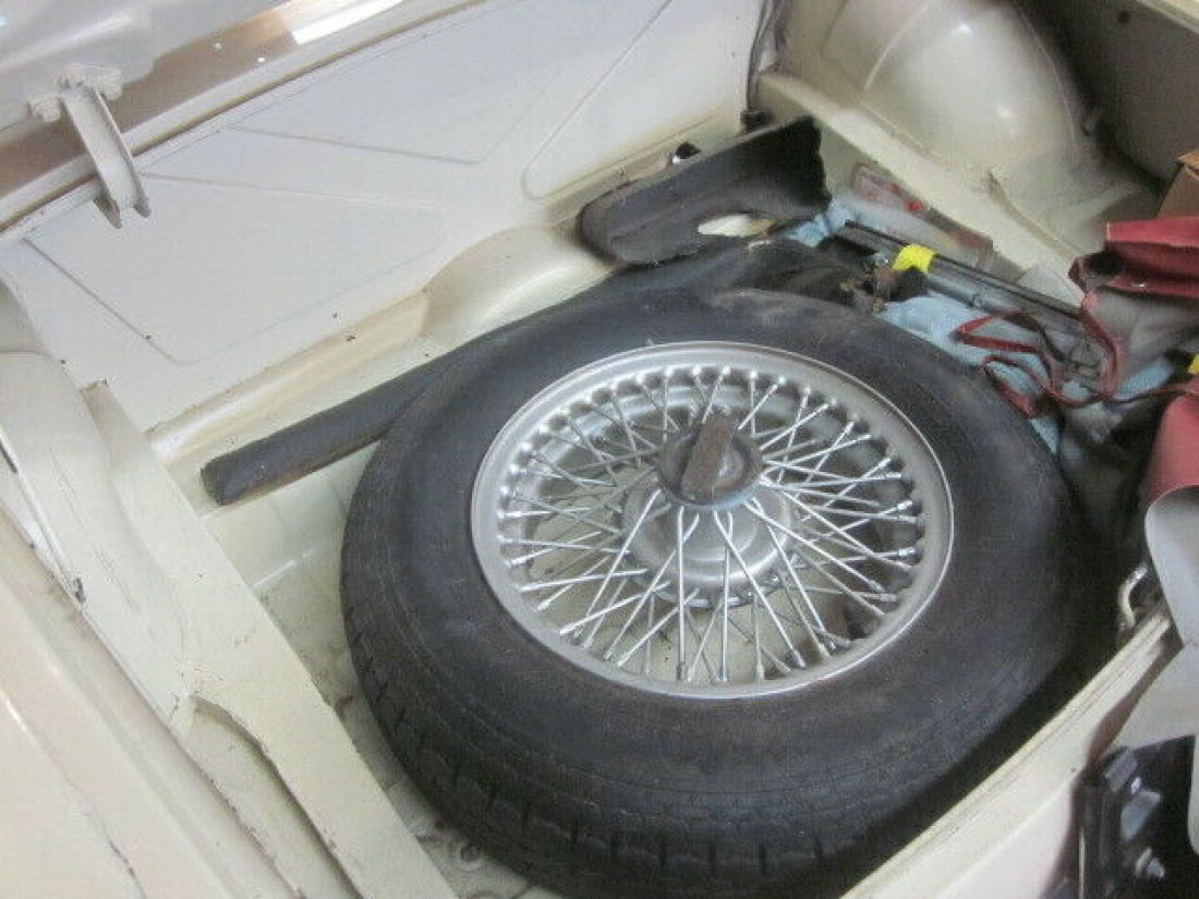 1965 MG MGB - photo 11