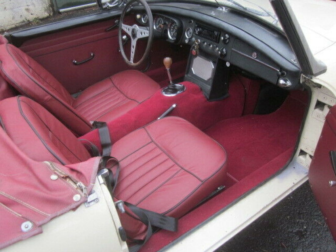 1965 MG MGB - photo 7