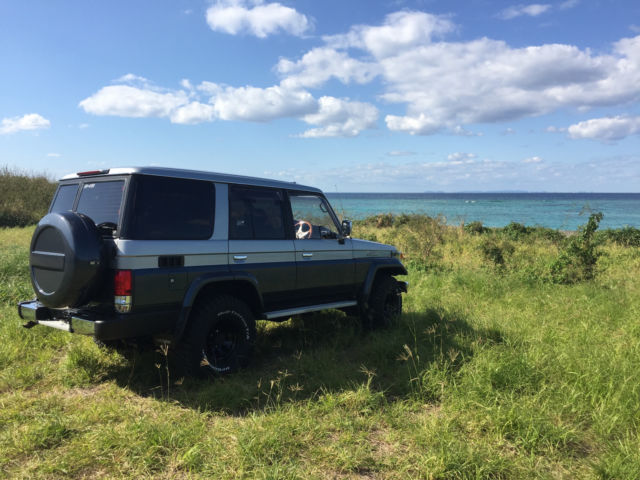 1992 Toyota Land Cruiser HZJ77VX - photo 3
