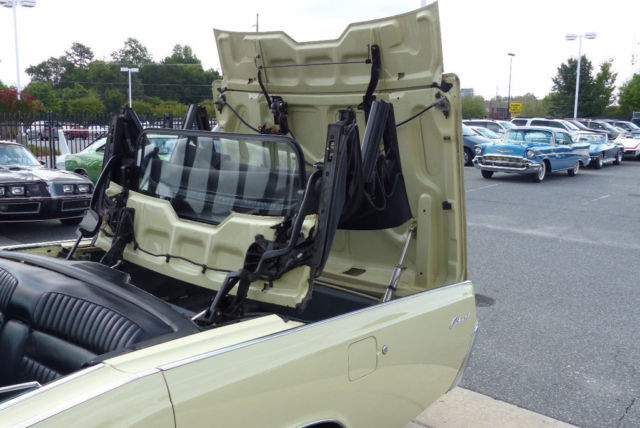1966 Lincoln Continental - photo 10