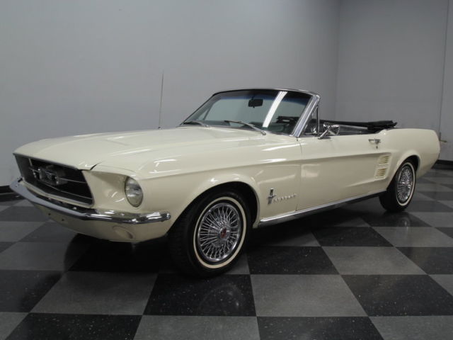 EXCEPTIONAL RESTO, 289 V8, AUTO, AS NICE AS IT GETS, VERY STRAIGHT CLEAN, A++ 1967 Ford Mustang Convertible