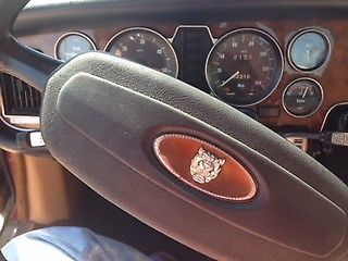 1975 Jaguar XJ6 - photo 11
