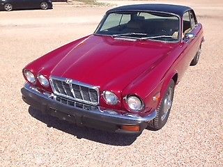 1975 Jaguar XJ6 - photo 2
