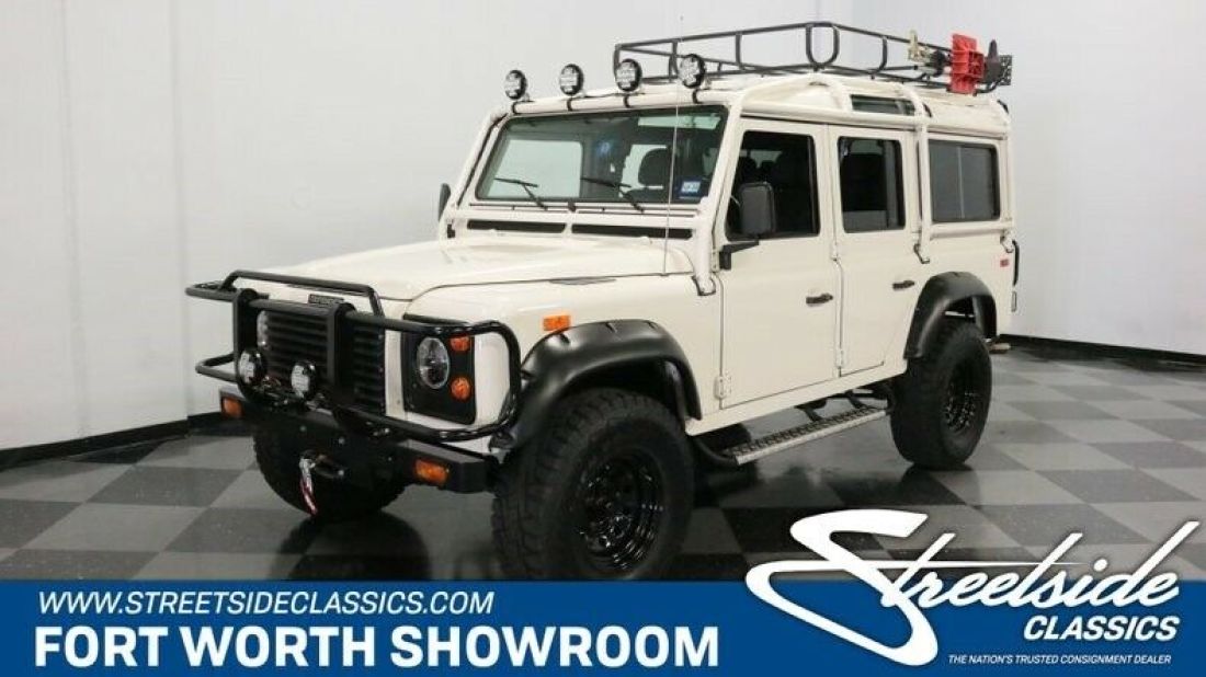Exceptionally Clean and Rare North American Spec, 3.9L V8, Auto Trans, A/C, Wow! 1993 Land Rover Defender 110 NAS