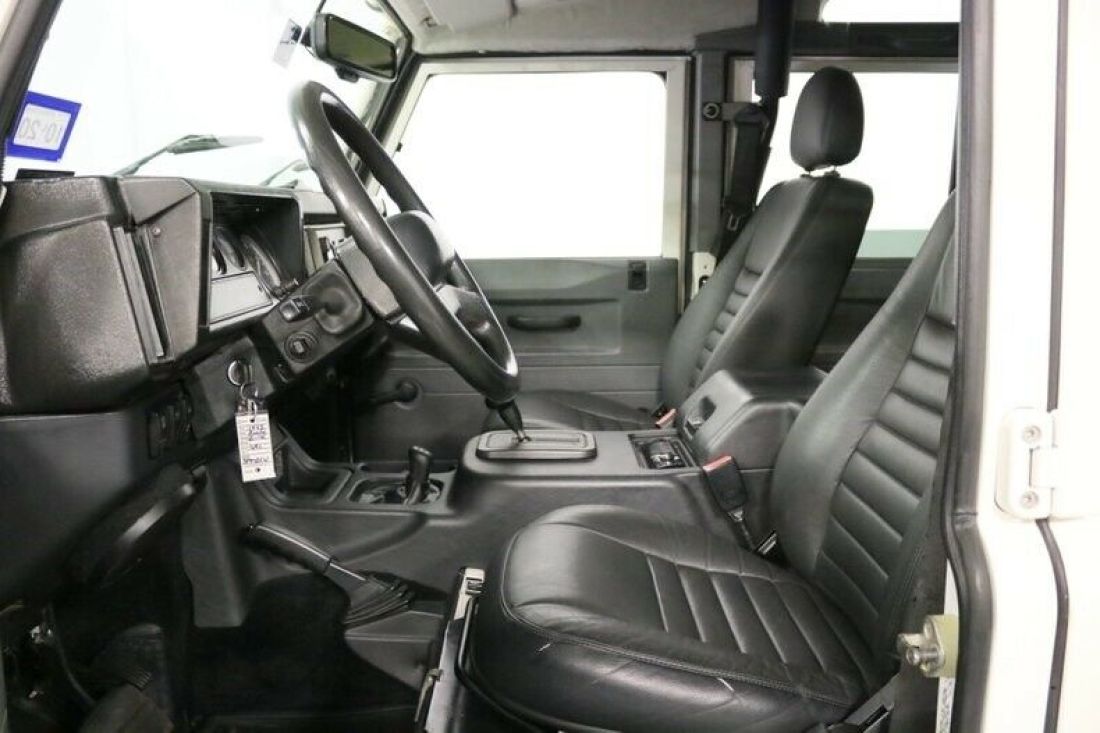 1993 Land Rover Defender 110 NAS - photo 5