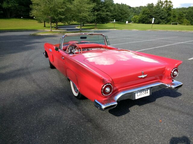 1957 Ford Thunderbird - photo 4