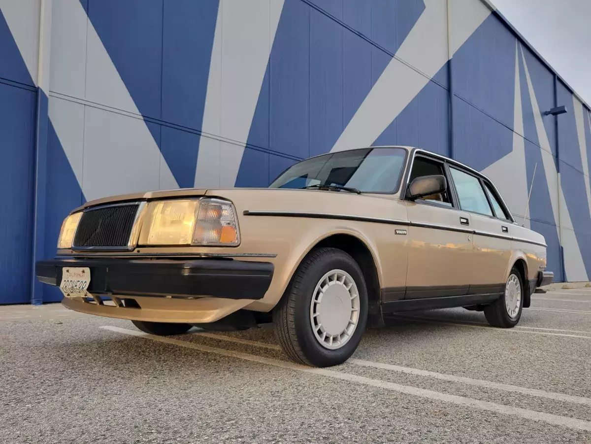 Extra Clean Original 1990 Volvo 240Dl Dl! Rust-Free California Car Low Miles! 1990 Volvo 240