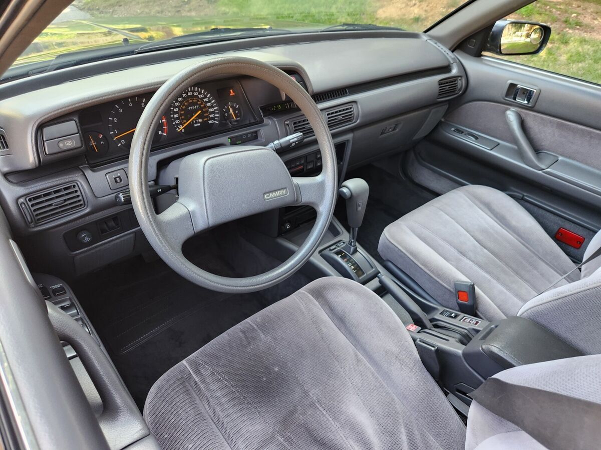1991 Toyota Camry LE Wagon - photo 12