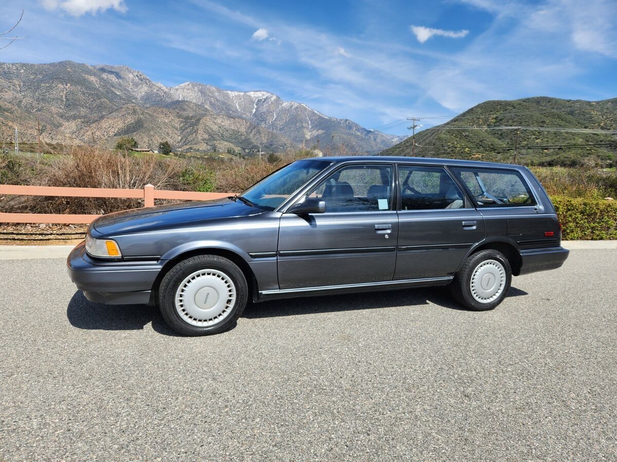 1991 Toyota Camry LE Wagon - photo 2