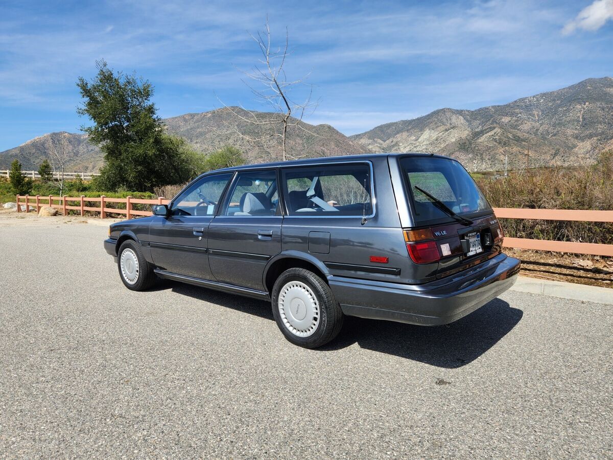 1991 Toyota Camry LE Wagon - photo 3