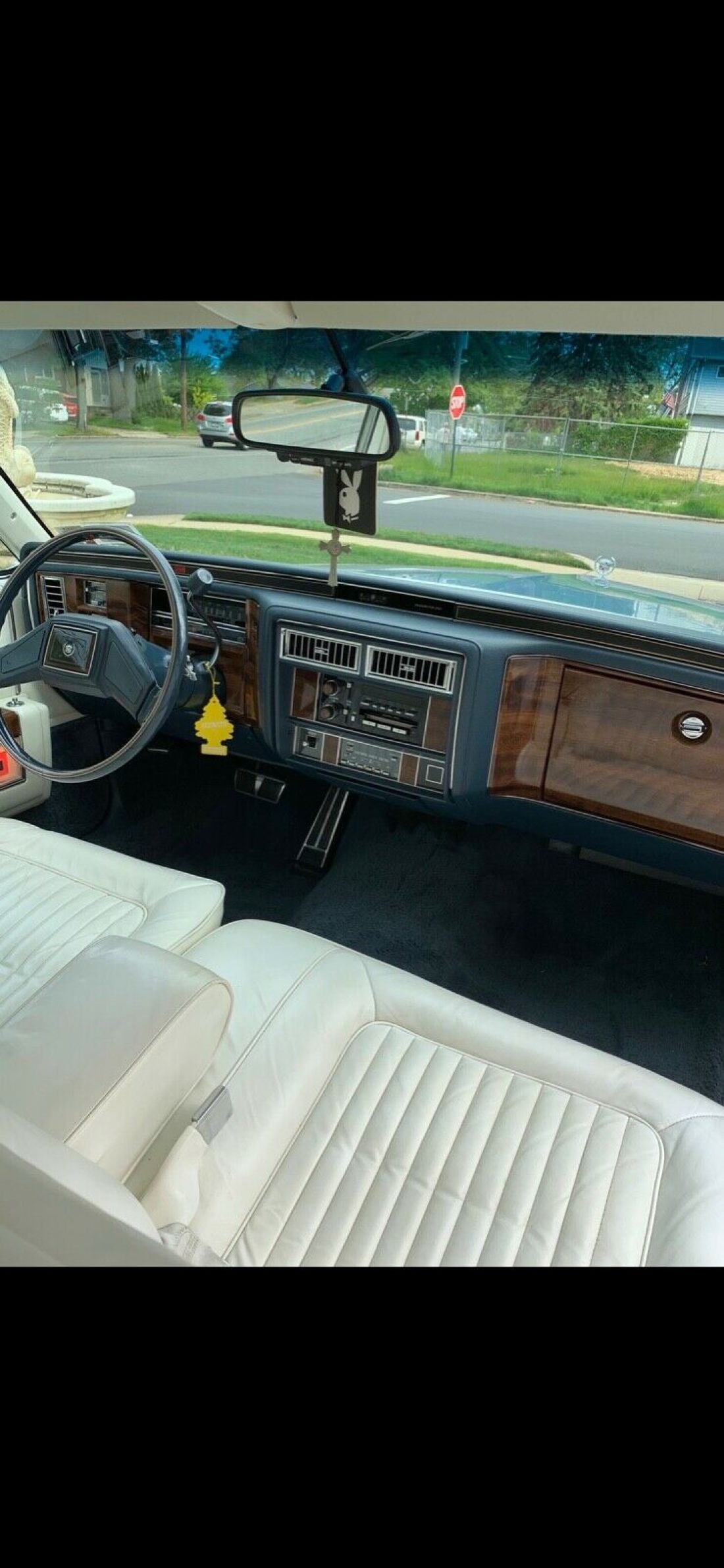 1989 Cadillac Brougham - photo 2