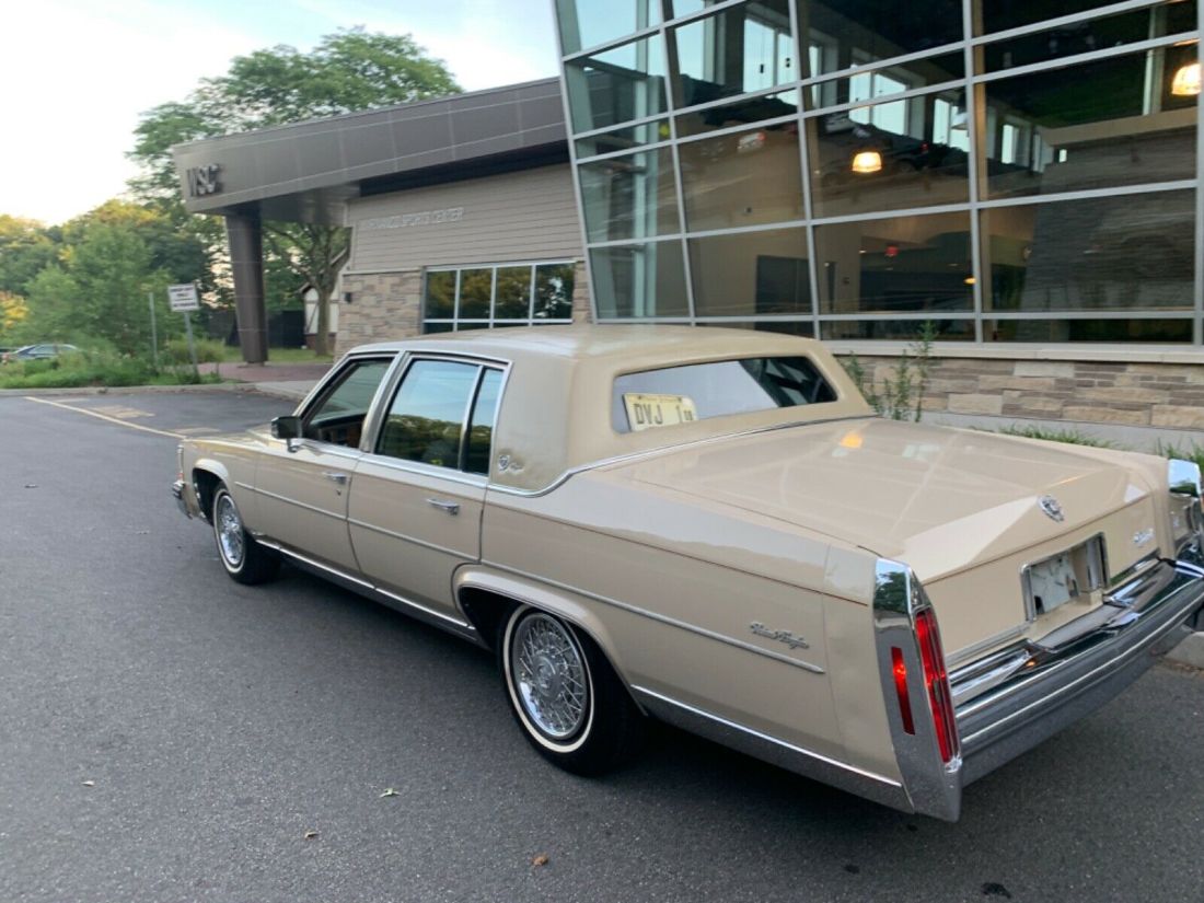 1985 Cadillac Fleetwood - photo 5