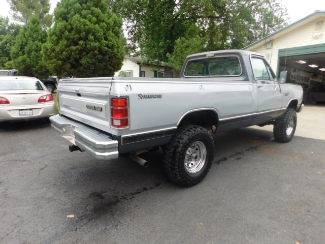 1985 Dodge Power Wagon SE - photo 3