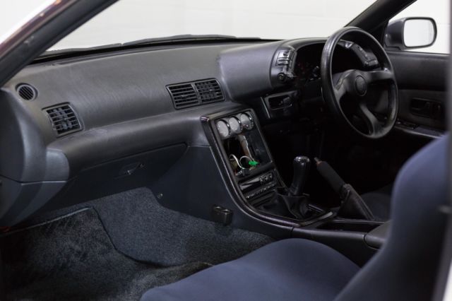1993 Nissan Skyline GT-R - photo 10