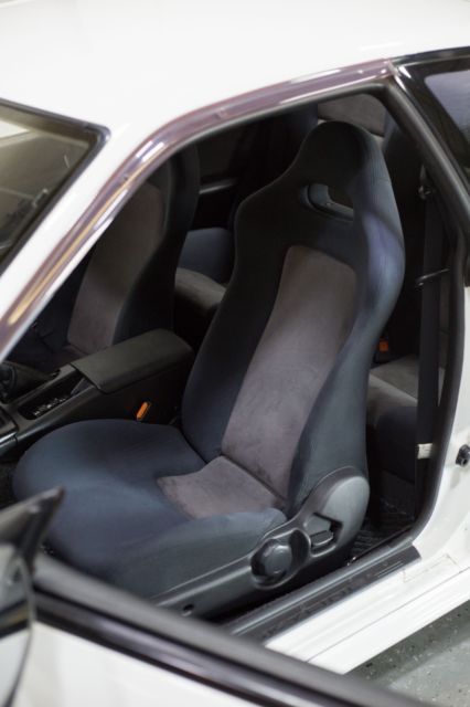 1993 Nissan Skyline GT-R - photo 11
